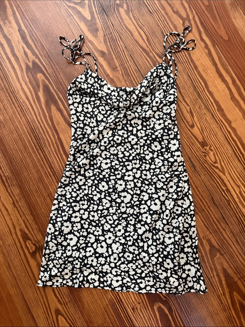 Le Lis Black and White Floral Tie-Shoulder Mini Dress